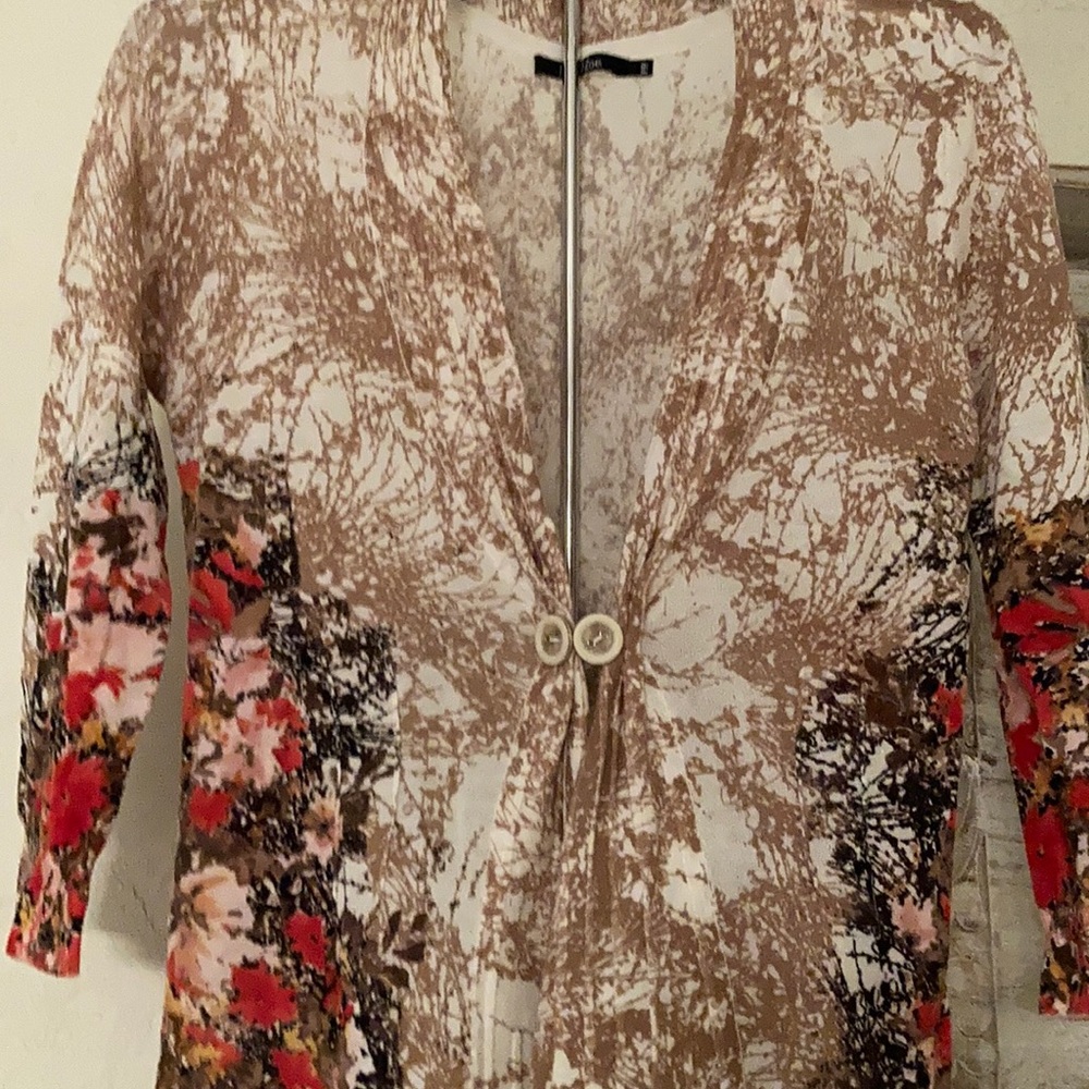 Sweater - Picture 2 of 10